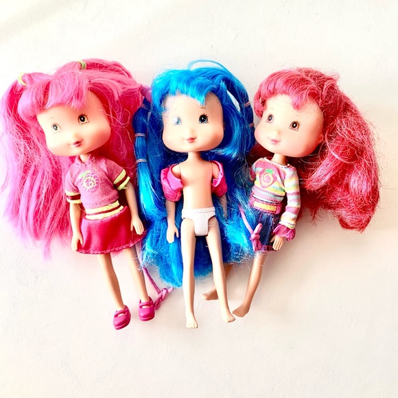 Set of 3 doll 5-6” tall. Strawberry shortcake scented dolls. - Picture 5 of 6